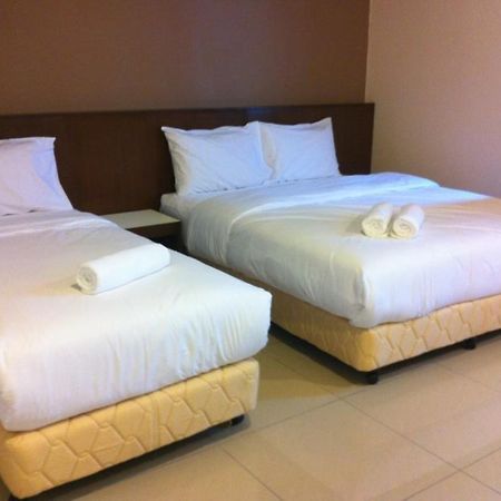 Langkawi Uptown Hotel Kuah Extérieur photo